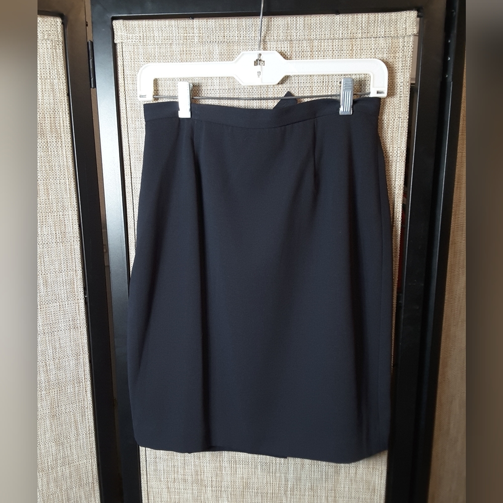 Josephine Chaus Petite Skirt Size 8